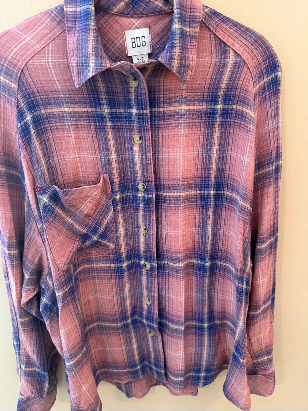 BDG Multicolor Plaid Button Down flannel Shirt purple pink size Small
